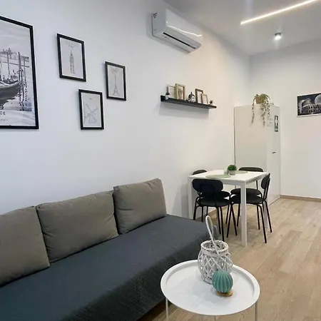 Mellis - Maria Zambrano Train Station & Bus Appartement Málaga